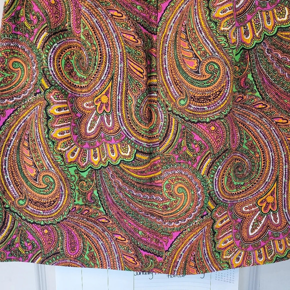 J. Crew Vintage 1970's Vibe Neon Paisley Mini Skirt in Size 6 - Picture 5 of 8